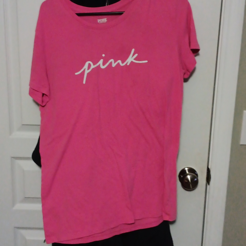 Pink tshirt